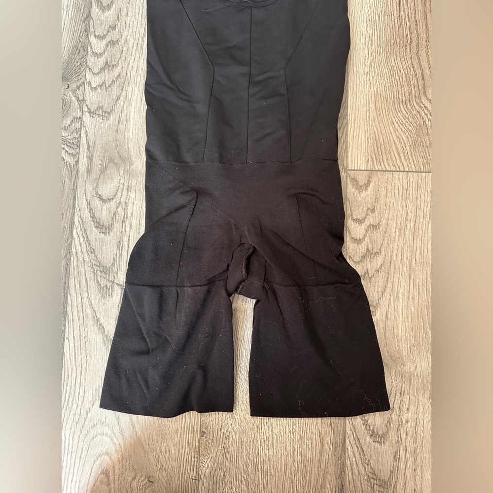 Assets By Spanx Black Shapewear Intimates - Picture 2 of 4